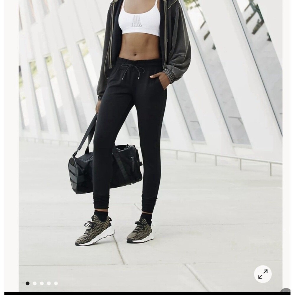 Free People Movement drawstring black  sweatpants sunny skinny joggers M